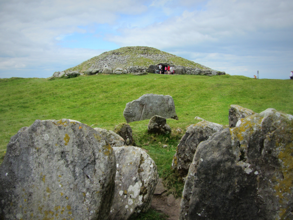 The Loughcrew Passage Tombs, Oldcastle. co. Meath – c.3300 b.c ...